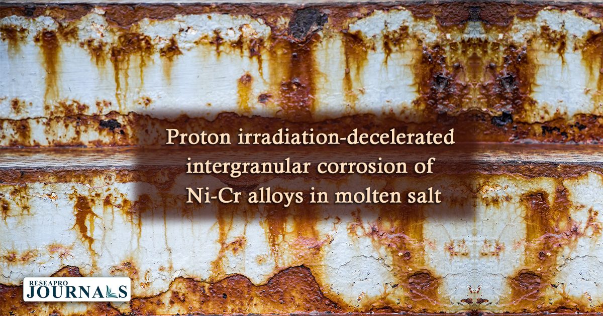 Proton irradiation-decelerated intergranular corrosion of Ni-Cr alloys in molten salt